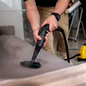 خدمة تنظيف المفروشات بالبخار